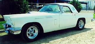 1957 Ford Thunderbird